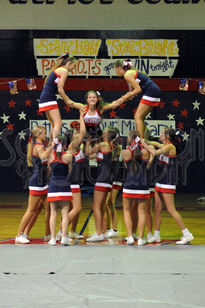 8-28 WA Pep Rally 006.JPG - SCRIVENER D300